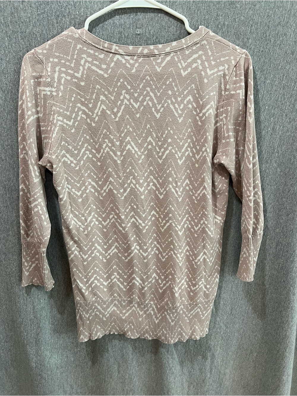 Maurices Dusty Pink Chevron V-Neck Cardigan Sweater Women Medium M 3/4 Sleeve - Picture 4 of 4